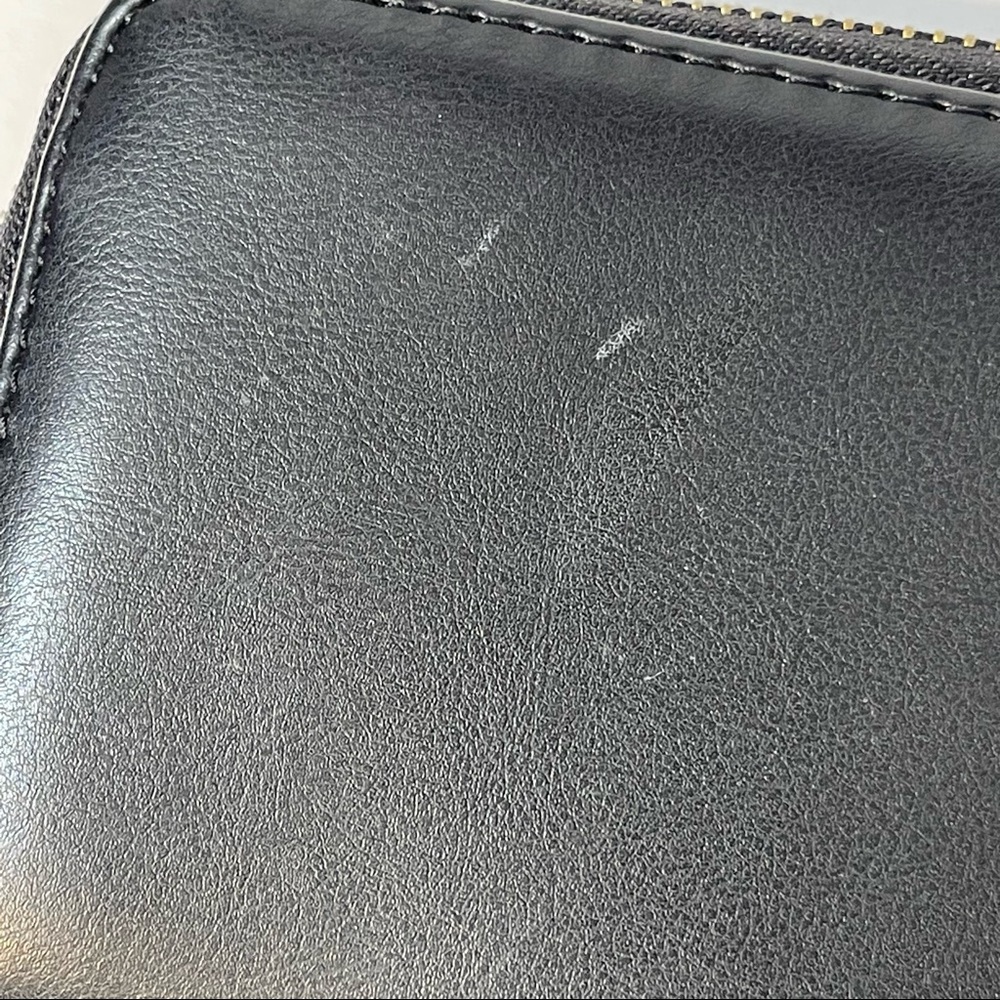 BCBG NWT black wallet - Picture 3 of 5